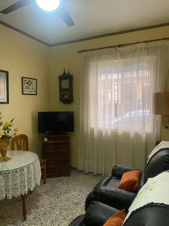 Sala de estar de Casa o chalet en venta en Dos Hermanas con Aire acondicionado y Trastero