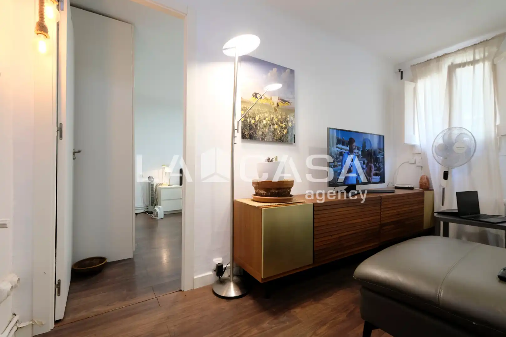 Sala de estar de Piso en venta en Barcelona con Calefacción, Parquet y Amueblado