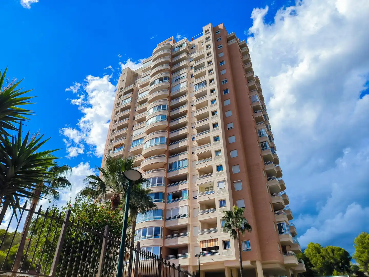 Exterior view of Apartments for sale in Benidorm  with Air Conditioner, Heating and Private garden