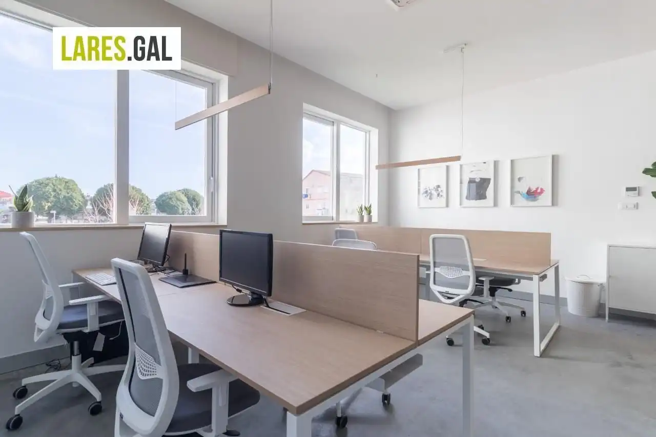 Oficina de alquiler en Cangas  con Aire acondicionado, Calefacción y Internet