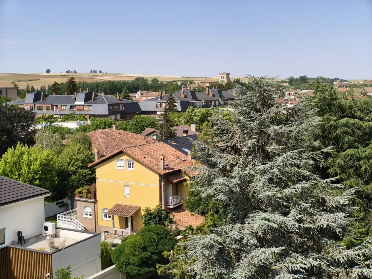 Vista exterior de Pis en venda en Burgos amb Calefacció i Traster