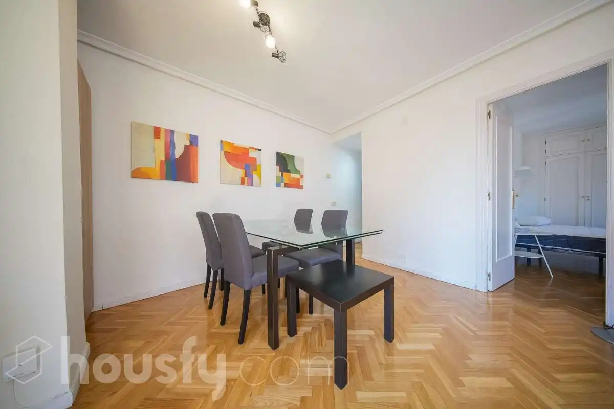 Flat with pool for sale in Calle de Morejón ., imagen 2