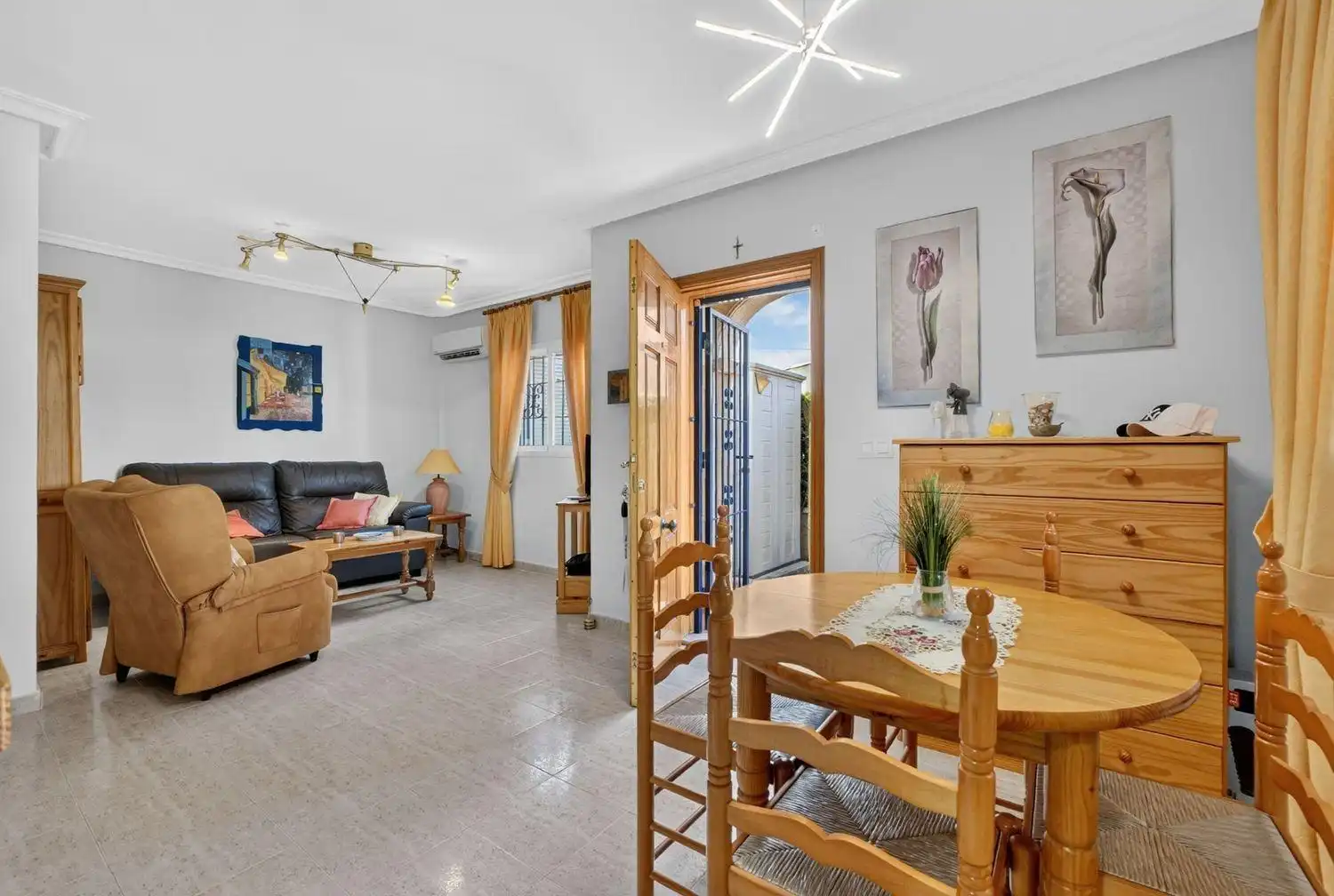 Reihenhaus mit Terrasse zum Verkauf in Orihuela Costa, imagen 4