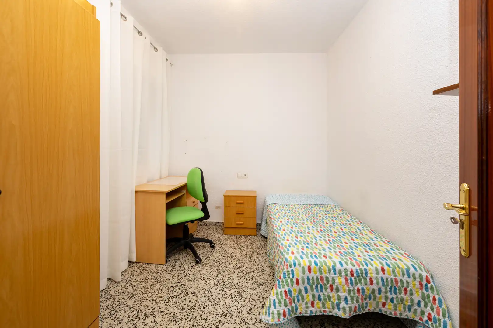 Appartamento con terrazza in affitto a Calle Doctor Pareja Yébenes 6, imagen 16