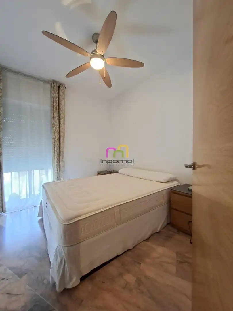 Dormitori de Apartament de lloguer en Badajoz amb Moblat