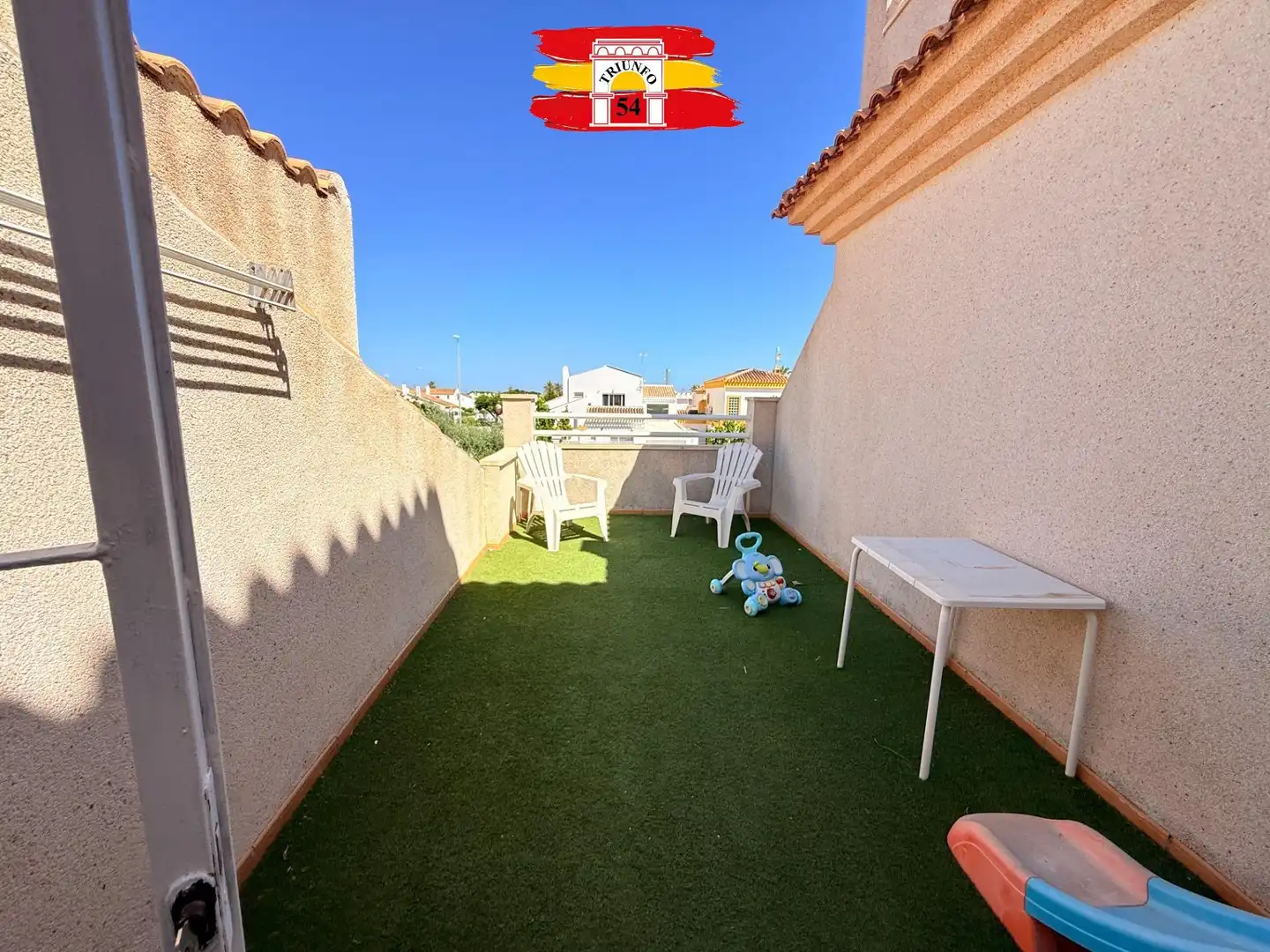Terraza de Casa adosada en venta en Pilar de la Horadada con Aire acondicionado, Calefacción y Jardín privado
