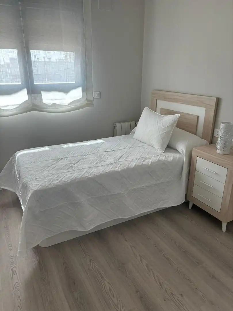 Bedroom of Attic for rent in Córdoba  with Air Conditioner, Heating and Private garden