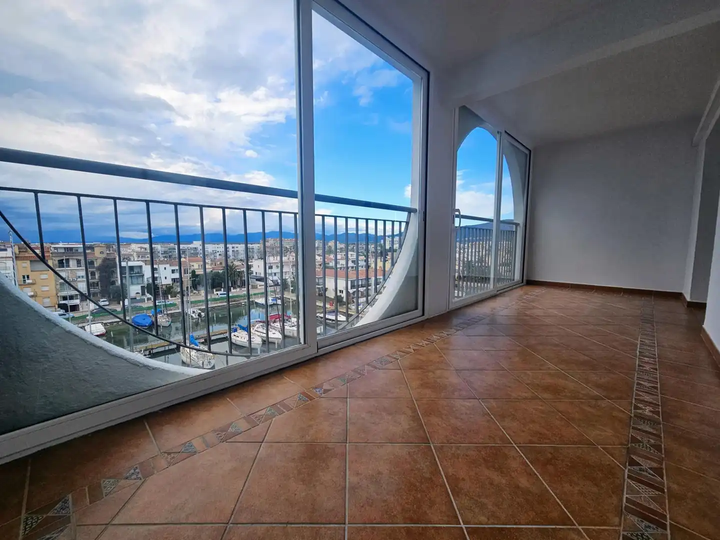Apartment with lift for sale in Muga - Gran Reserva - Badia, imagen 3