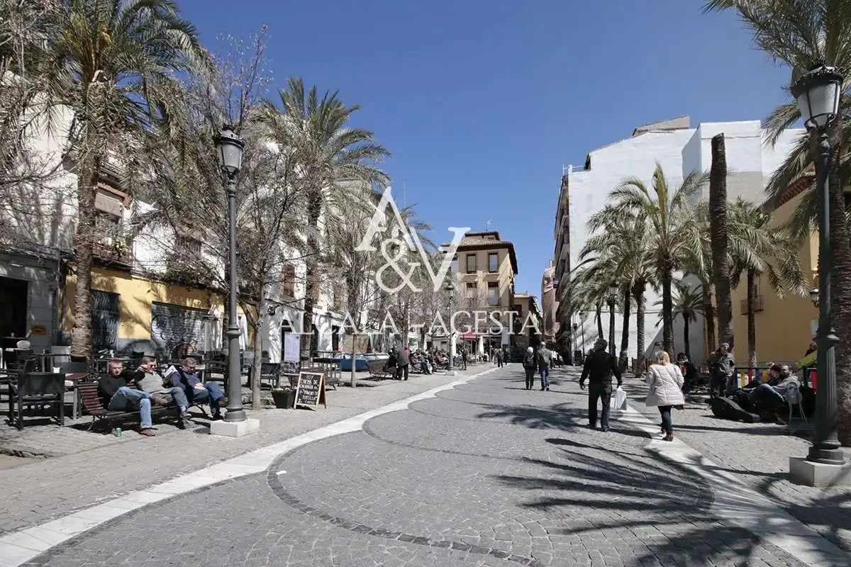Pis de lloguer a Calle baratillos, 5, Centro - Sagrario