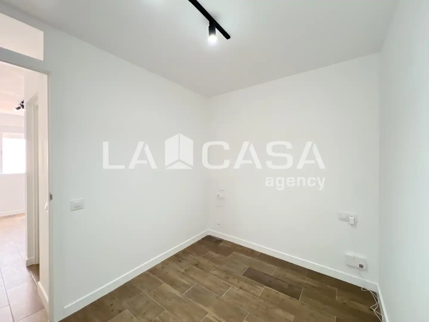 Local comercial en venta en Salut - Lloreda, imagen 24
