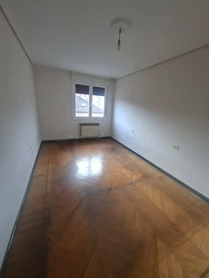 Bedroom of Flat for sale in Vitoria - Gasteiz  with Heating, Parquet flooring and Terrace
