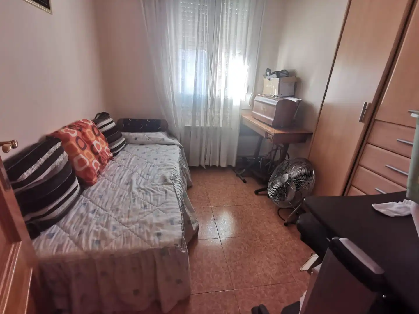 Dormitori de Pis en venda en Manresa amb Calefacció i Moblat