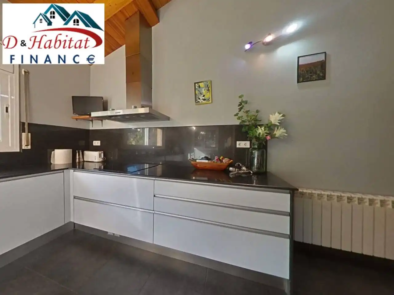 Kitchen of Houses for sale in Rubí  with Air Conditioner, Heating and Parquet flooring