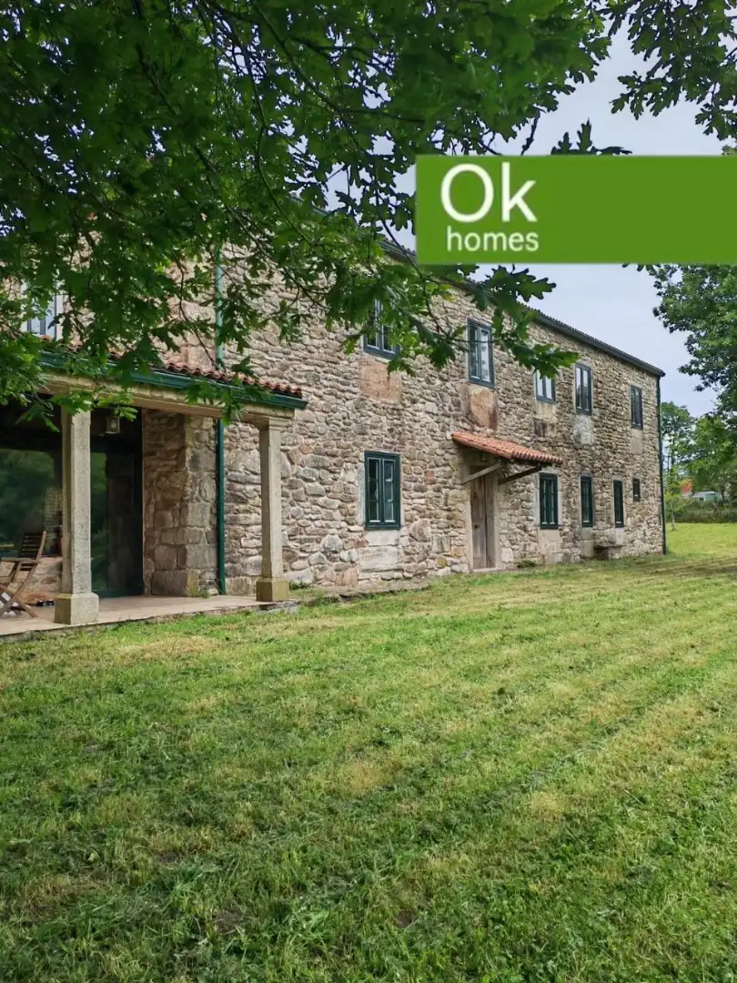Außenansicht von Country house zum Verkauf in Sobrado (A Coruña) mit Heizung, Privatgarten und Parkett