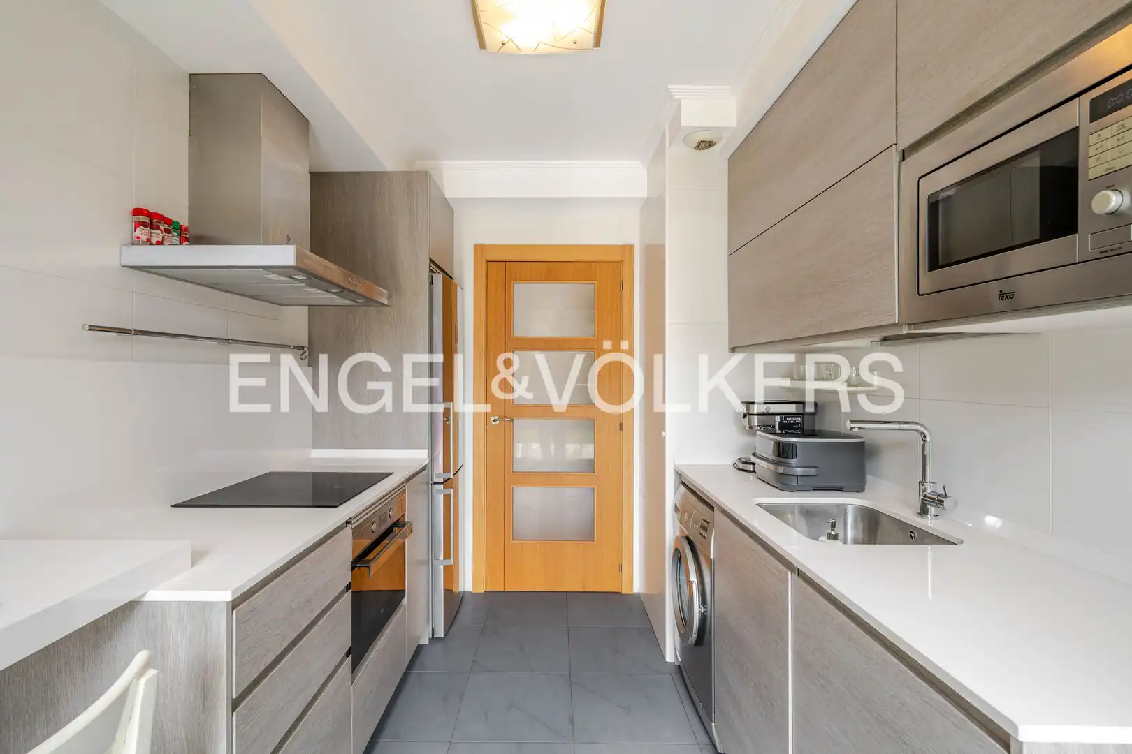 Cocina de Piso en venta en Astigarraga con Calefacción, Jardín privado y Terraza