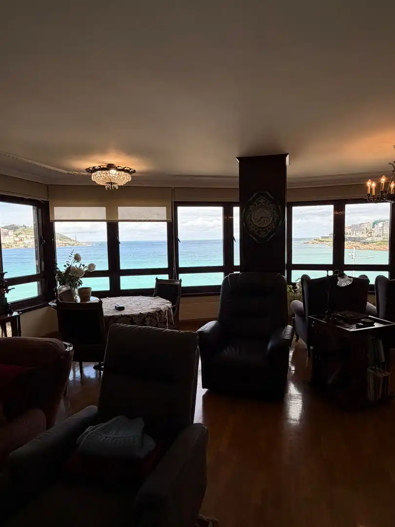 Dining room of Flat for sale in A Coruña Capital   with Heating, Parquet flooring and Storage room