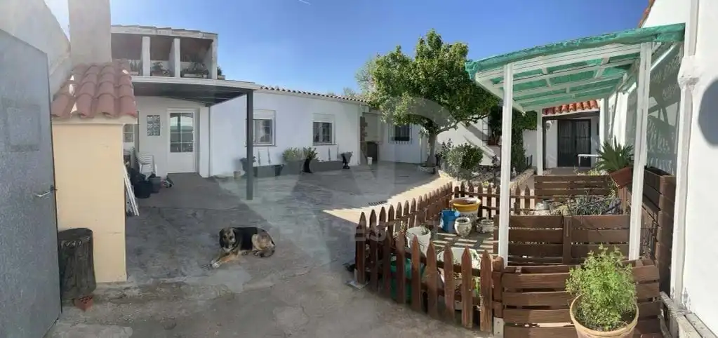 Vista exterior de Finca rústica en venda en Alcázar de San Juan