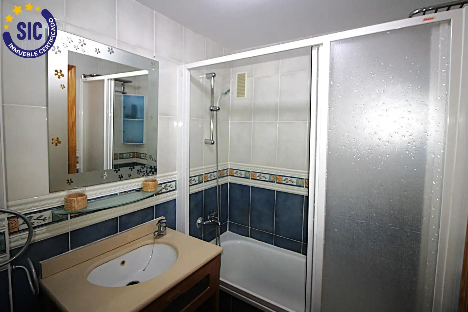 Bany de Apartament en venda en Oropesa del Mar / Orpesa amb Terrassa, Traster i Moblat