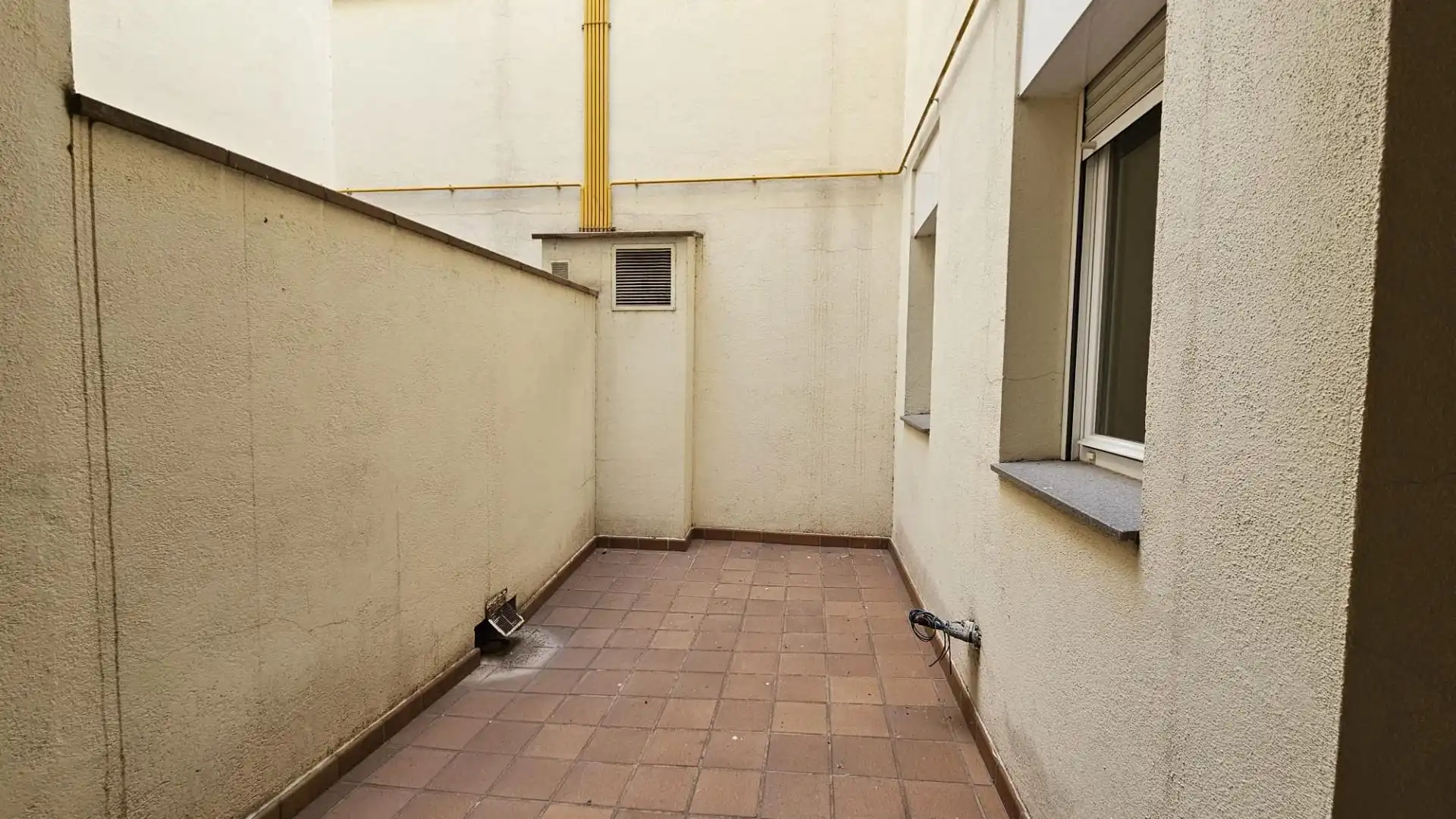 Flat for sale in Nou, 163, Creu de la Mà