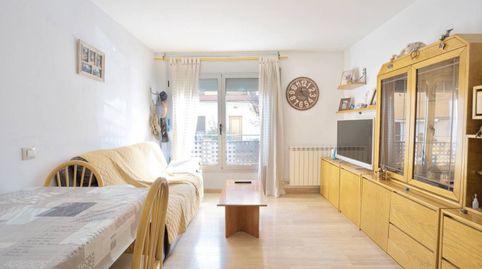 Deja que el Sol te despierte en este piso de 2 Habitaciones en Olot, imagen 2