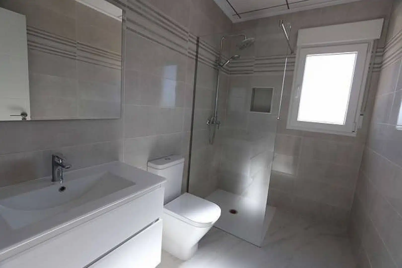 Villa zum Verkauf in El Pinós / Pinoso, imagen 16