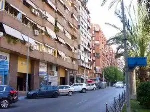 Individuale con ascensore in affitto a Avinguda Oscar Espla 19, imagen 5