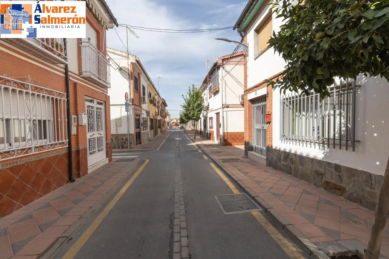 Vista exterior de Casa adosada en venta en Armilla con Aire acondicionado, Calefacción y Terraza