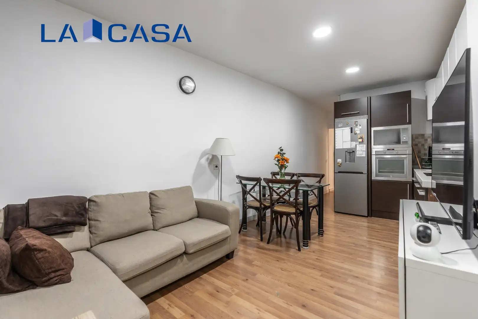 Living room of Flat for sale in  Madrid Capital