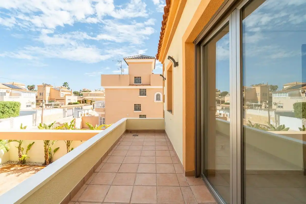 Villa mit Terrasse zum Verkauf in Calle Meridiano, imagen 24