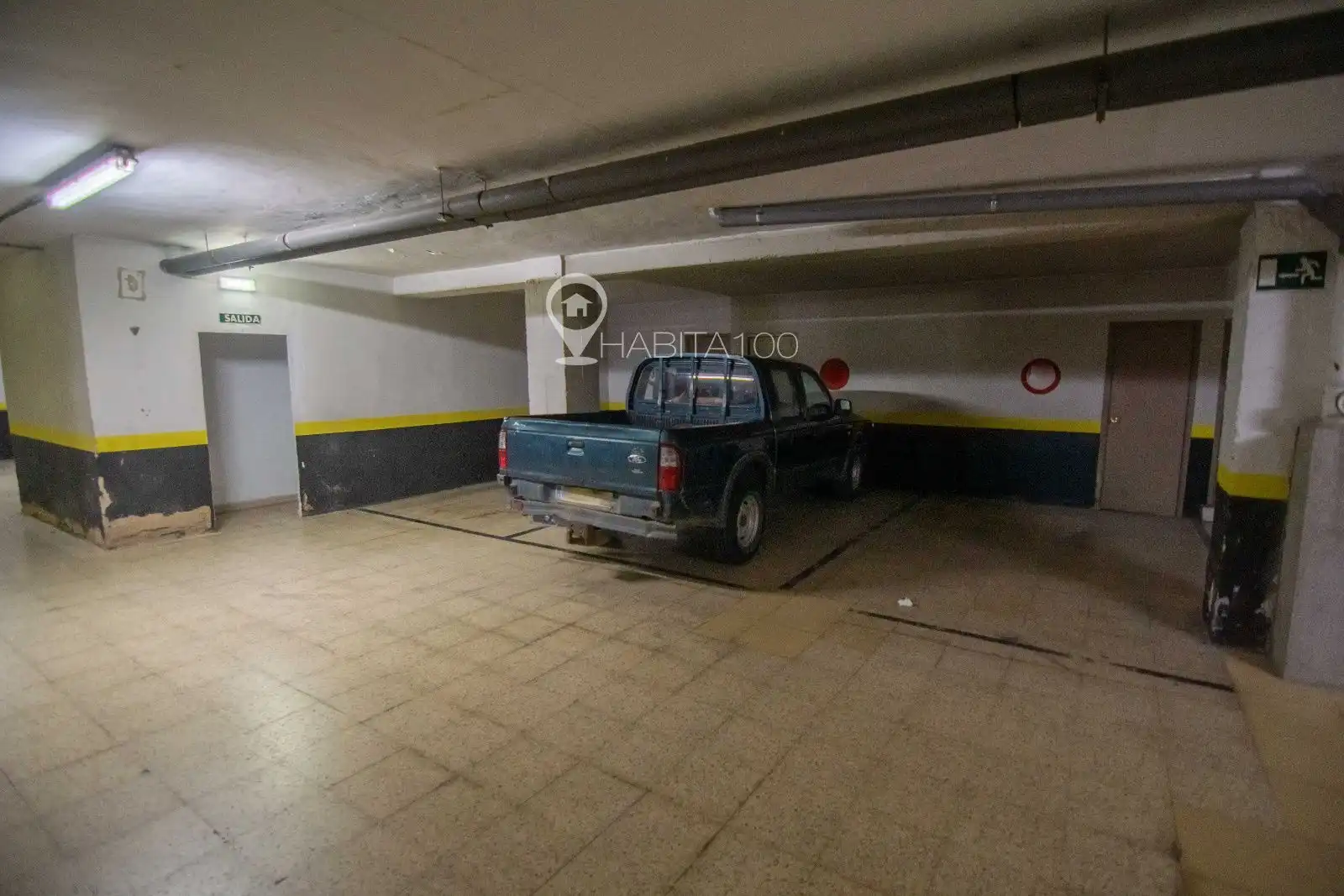 Aparcament de Pis en venda en Cuenca amb Calefacció, Parquet i Terrassa