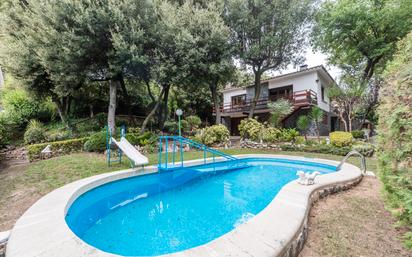 Piscina de Casa o xalet en venda en Sant Pere de Vilamajor amb Piscina