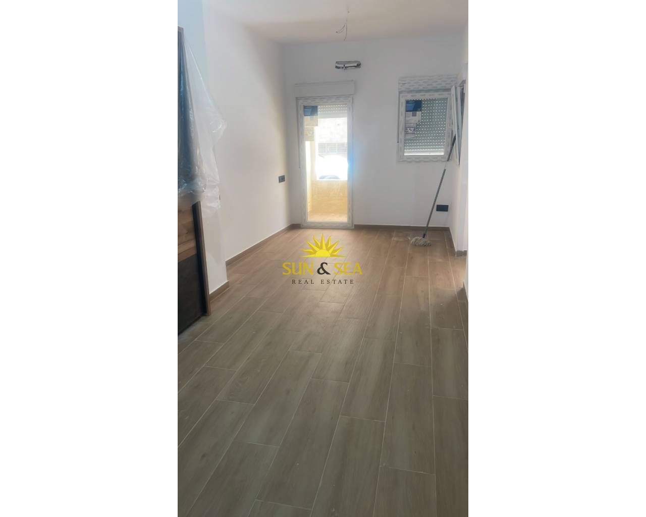 Flat to rent in Torrevieja  with Air Conditioner, Heating and Parquet flooring