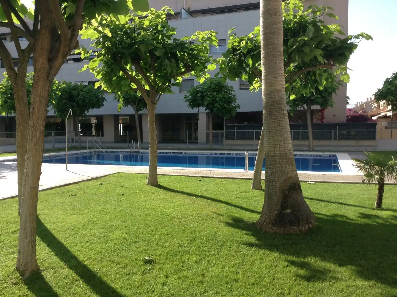Schwimmbecken von Erdgeschoss zur Miete in Valencia mit Klimaanlage, Heizung und Privatgarten