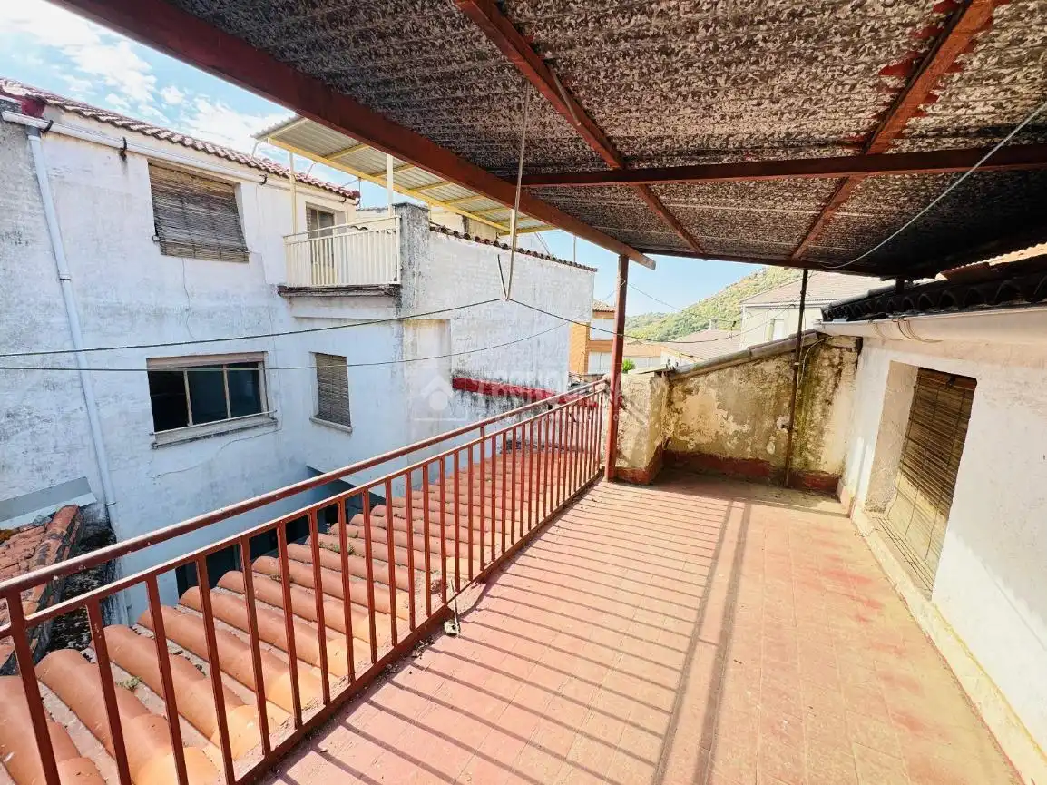 Vista exterior de Casa adosada en venda en El Real de San Vicente amb Calefacció i Terrassa