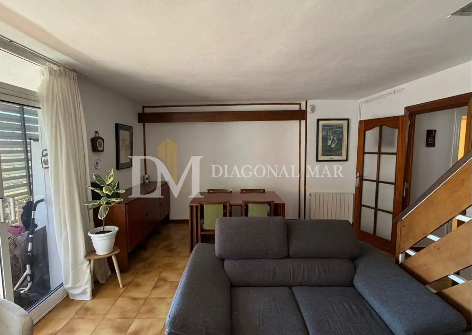 Sala de estar de Dúplex en venta en  Barcelona Capital con Calefacción y Balcón