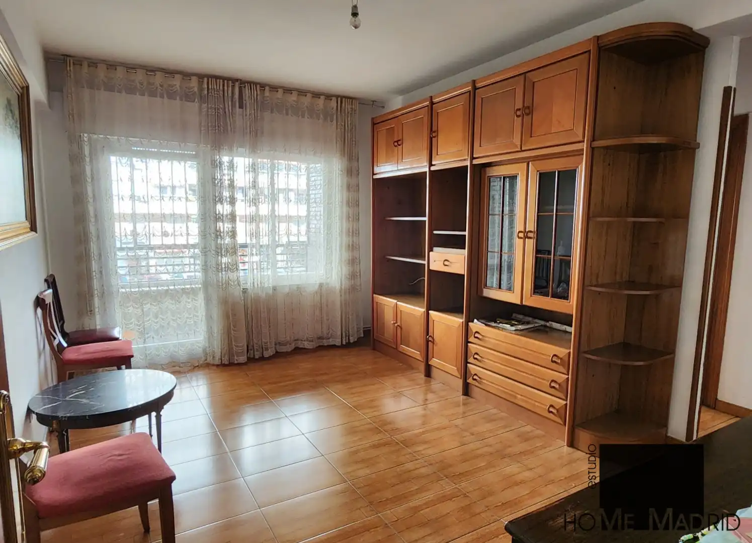 Sala d'estar de Pis en venda en  Madrid Capital amb Calefacció i Terrassa