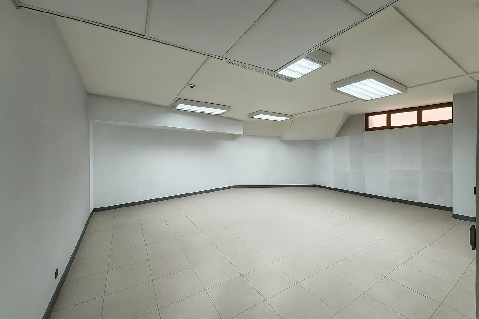 Local comercial de lloguer a Manzanares, imagen 6