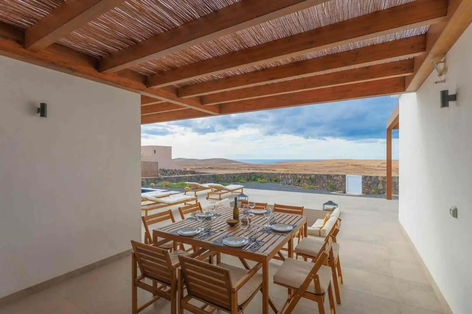 Terrassa de Casa o xalet en venda en La Oliva amb Jardí privat, Terrassa i Traster