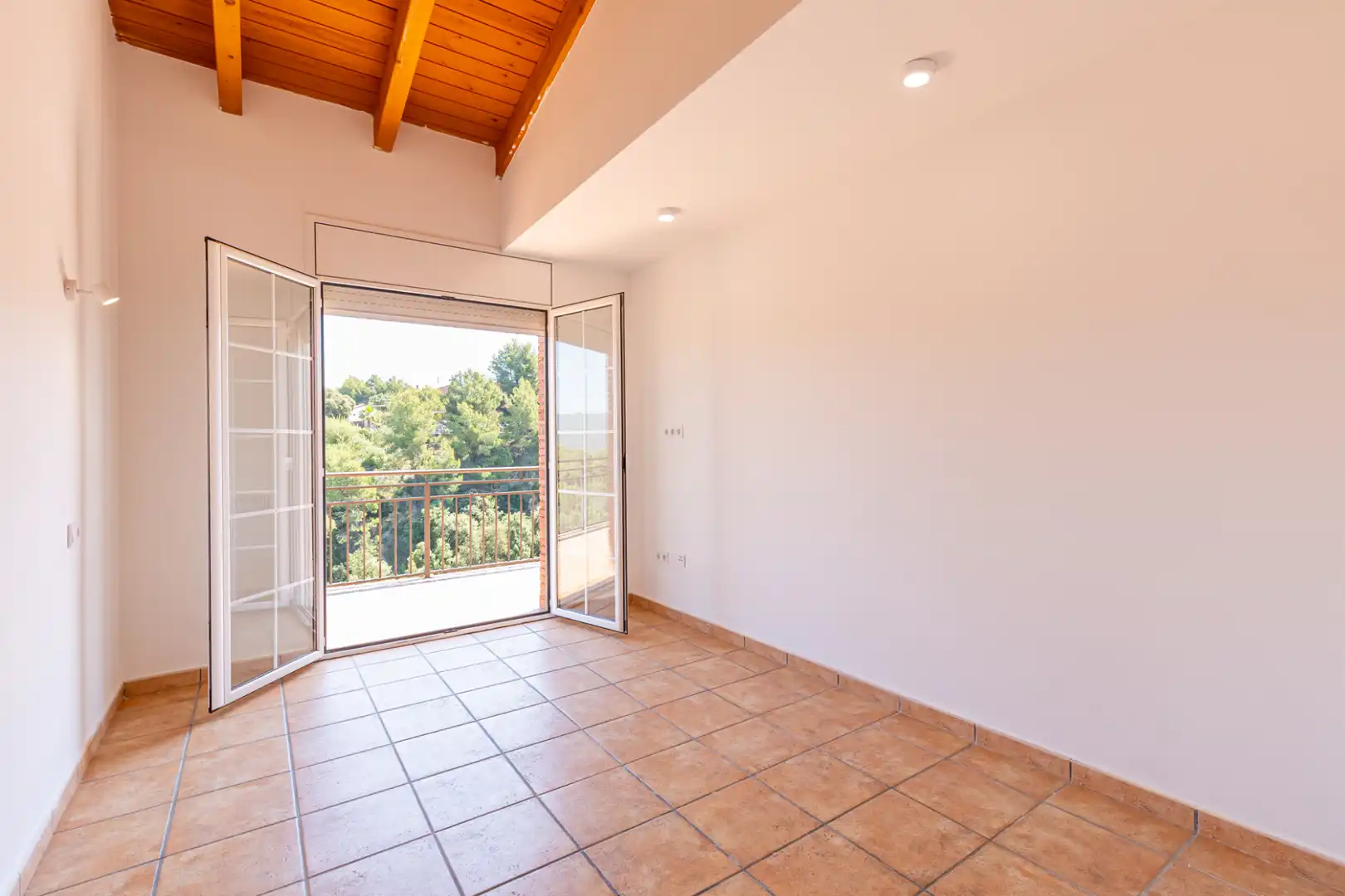 Balcony of Houses for sale in Terrassa  with Heating, Private garden and Terrace