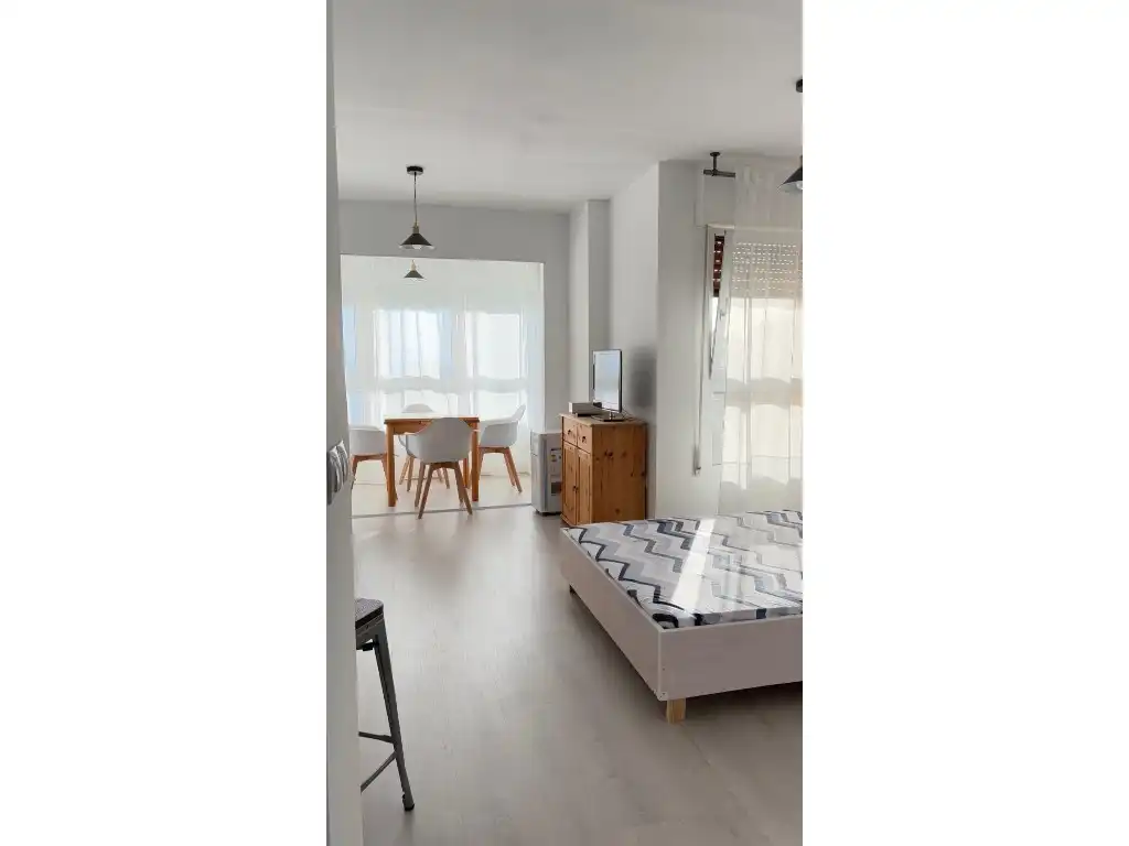 Studio with pool to rent in Avenida Faro, imagen 5