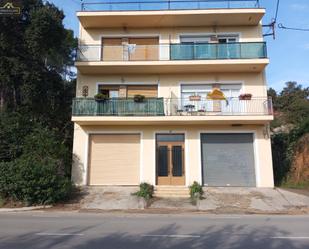 Exterior view of Flat for sale in Sant Cebrià de Vallalta  with Heating, Terrace and Balcony