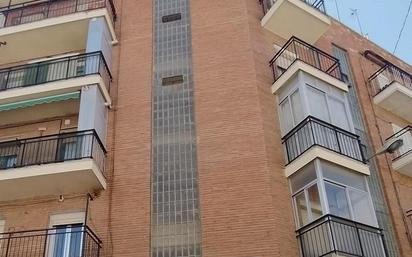 Exterior view of Flat for sale in  Madrid Capital  with Terrace