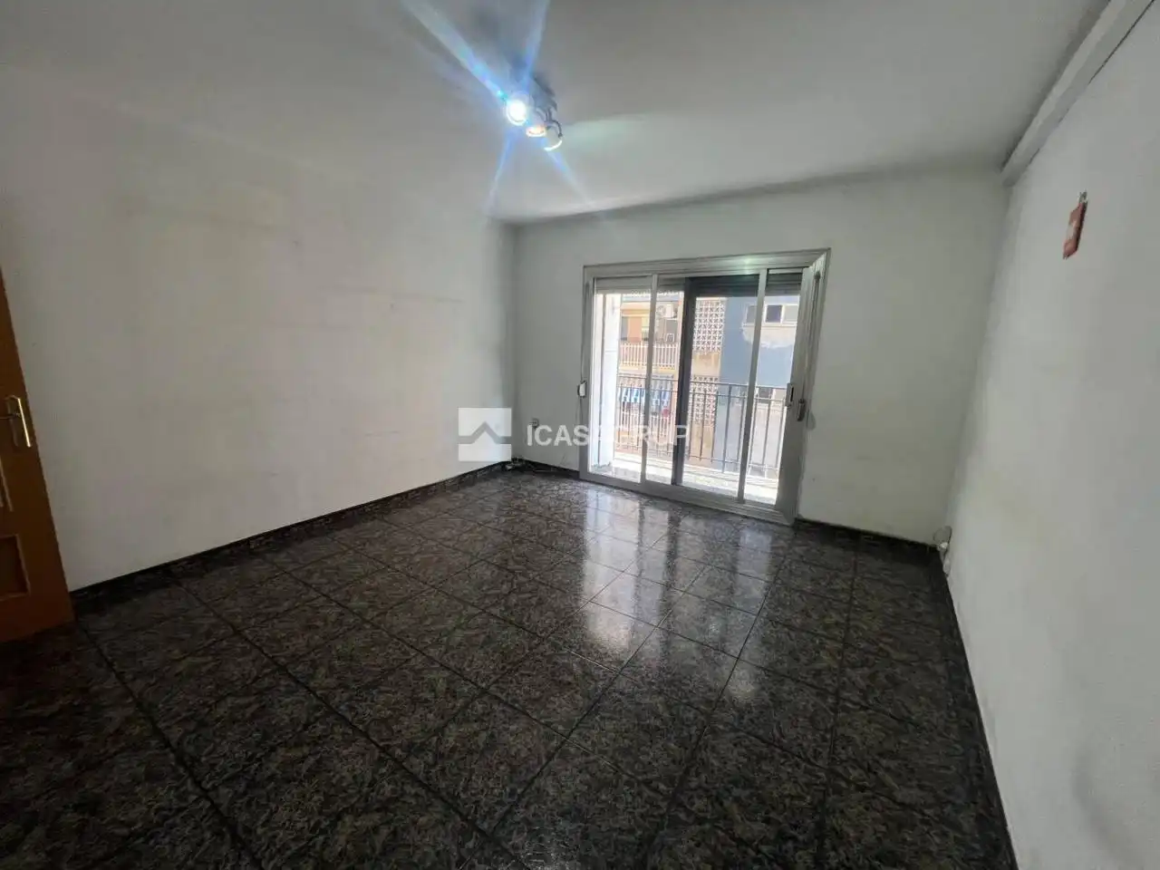 Piso con terraza en venta en Pasaje Cronos, imagen 3