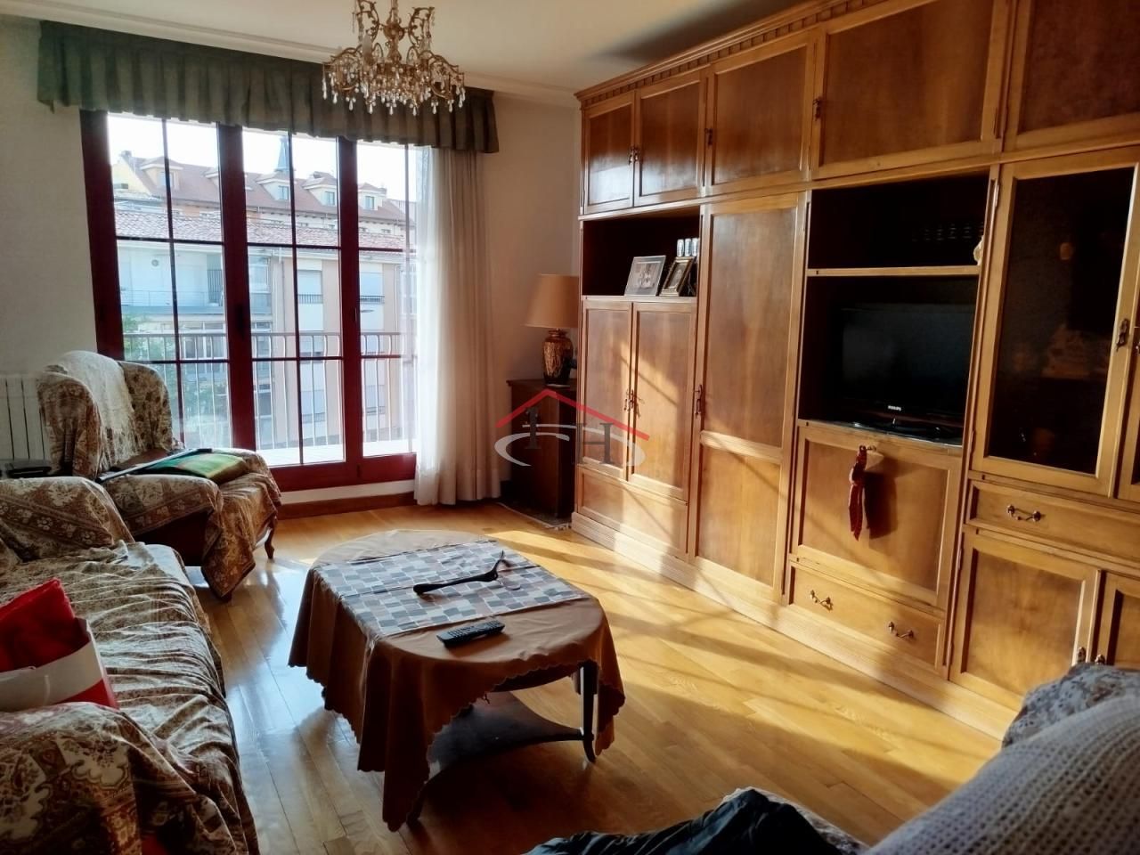 Sala de estar de Piso en venta en León Capital  con Calefacción, Parquet y Terraza