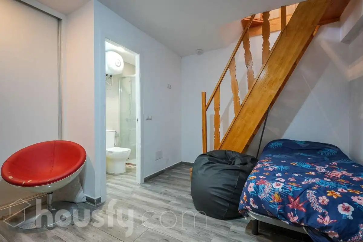 Bedroom of Flat for sale in Madrid  with Air Conditioner, Storage room and Furnished
