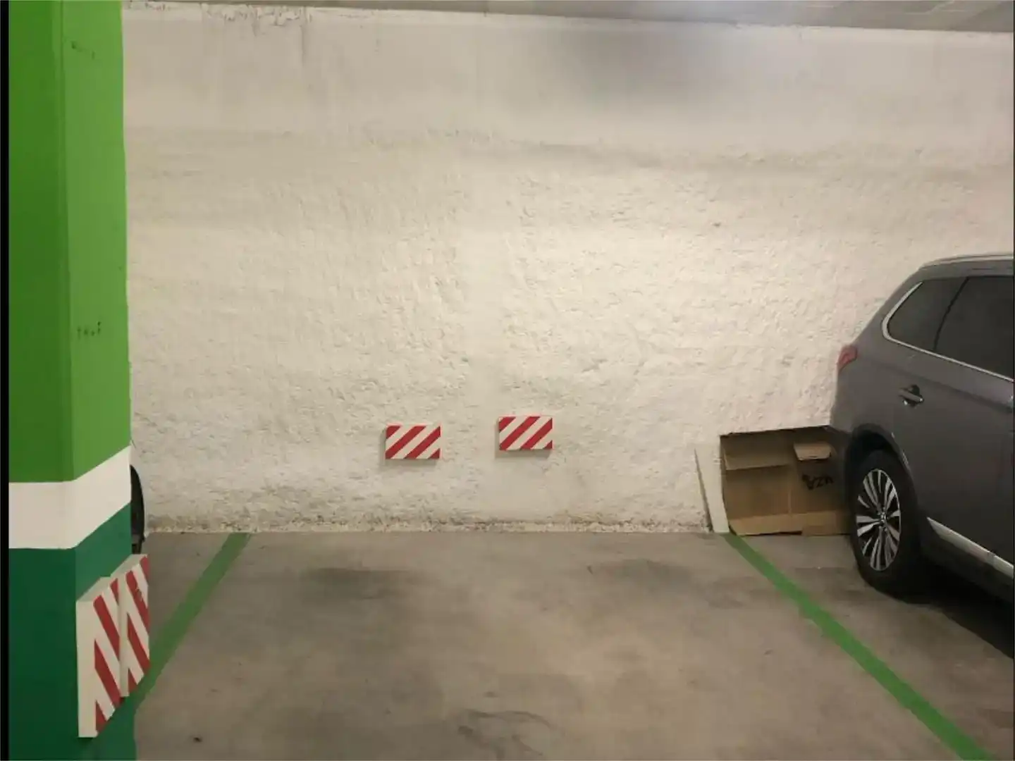 Parking de Piso en venta en Estepona con Aire acondicionado y Balcón
