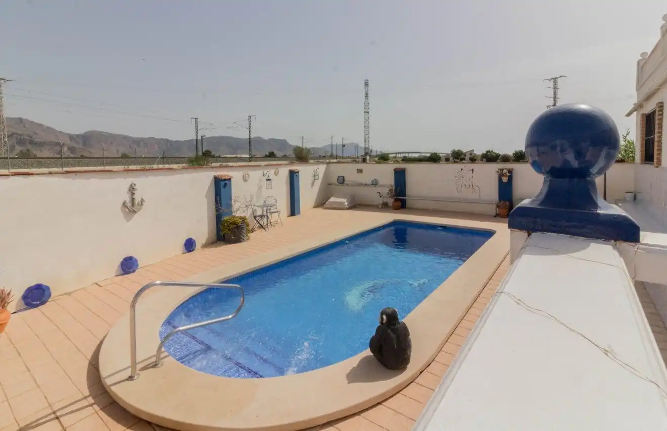 Villa avec jardin à vendre à Desamparados - Hurchillo - Torremendo