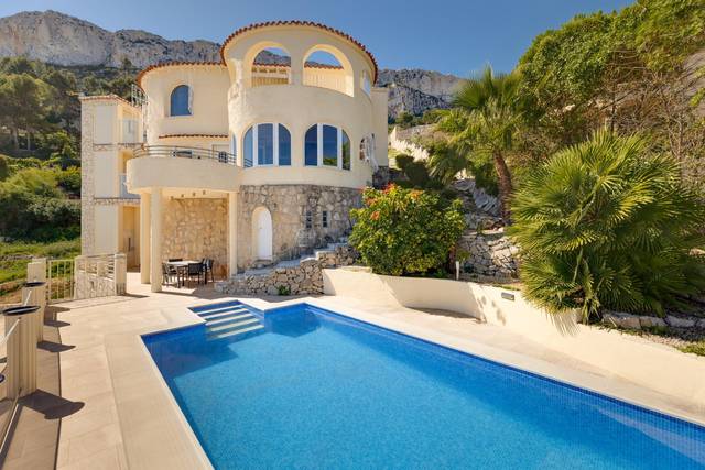 Casa-chalet en Venta en Maryvilla