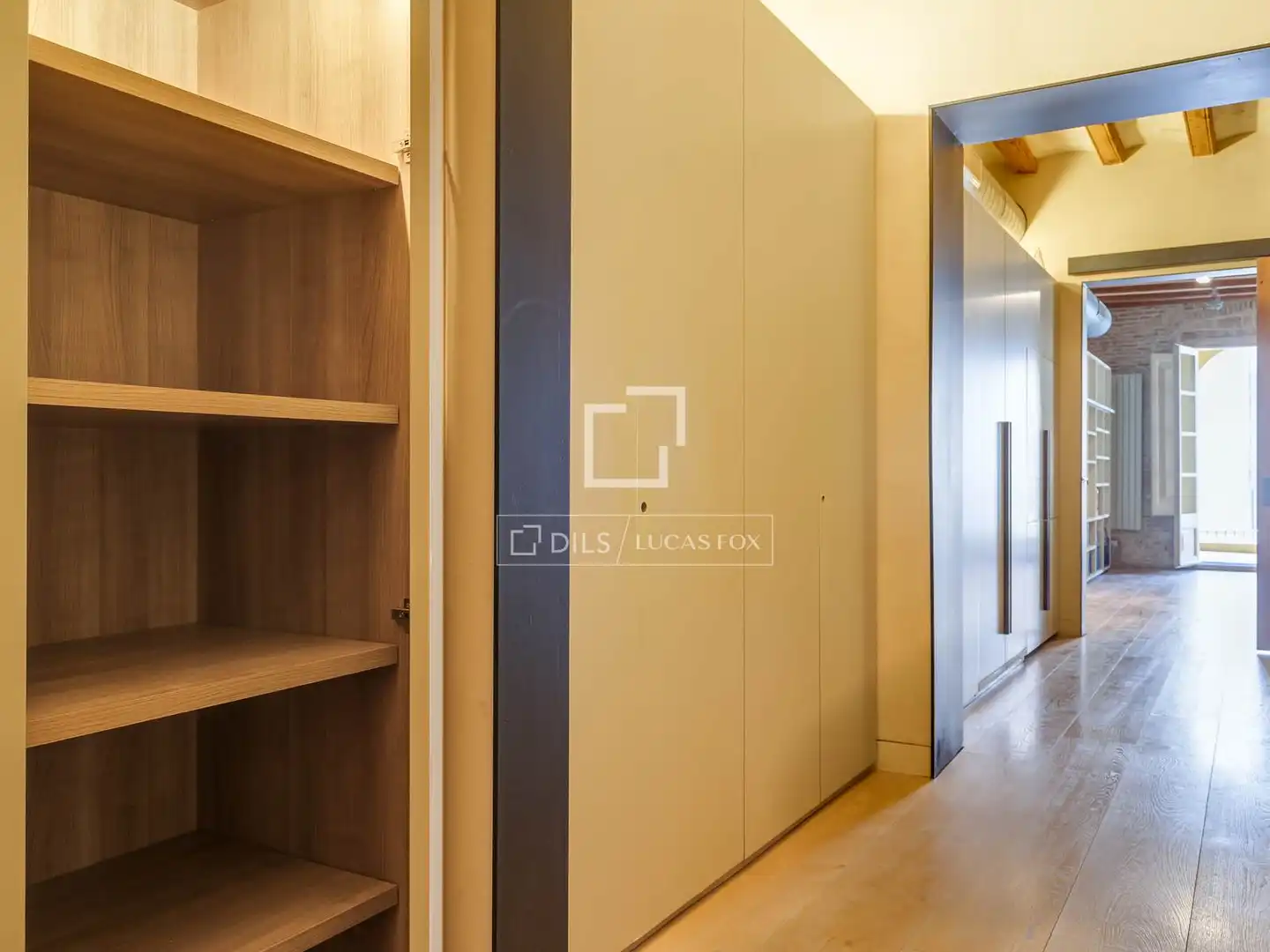 Piso en venta en Barcelona con Aire acondicionado, Terraza y Amueblado