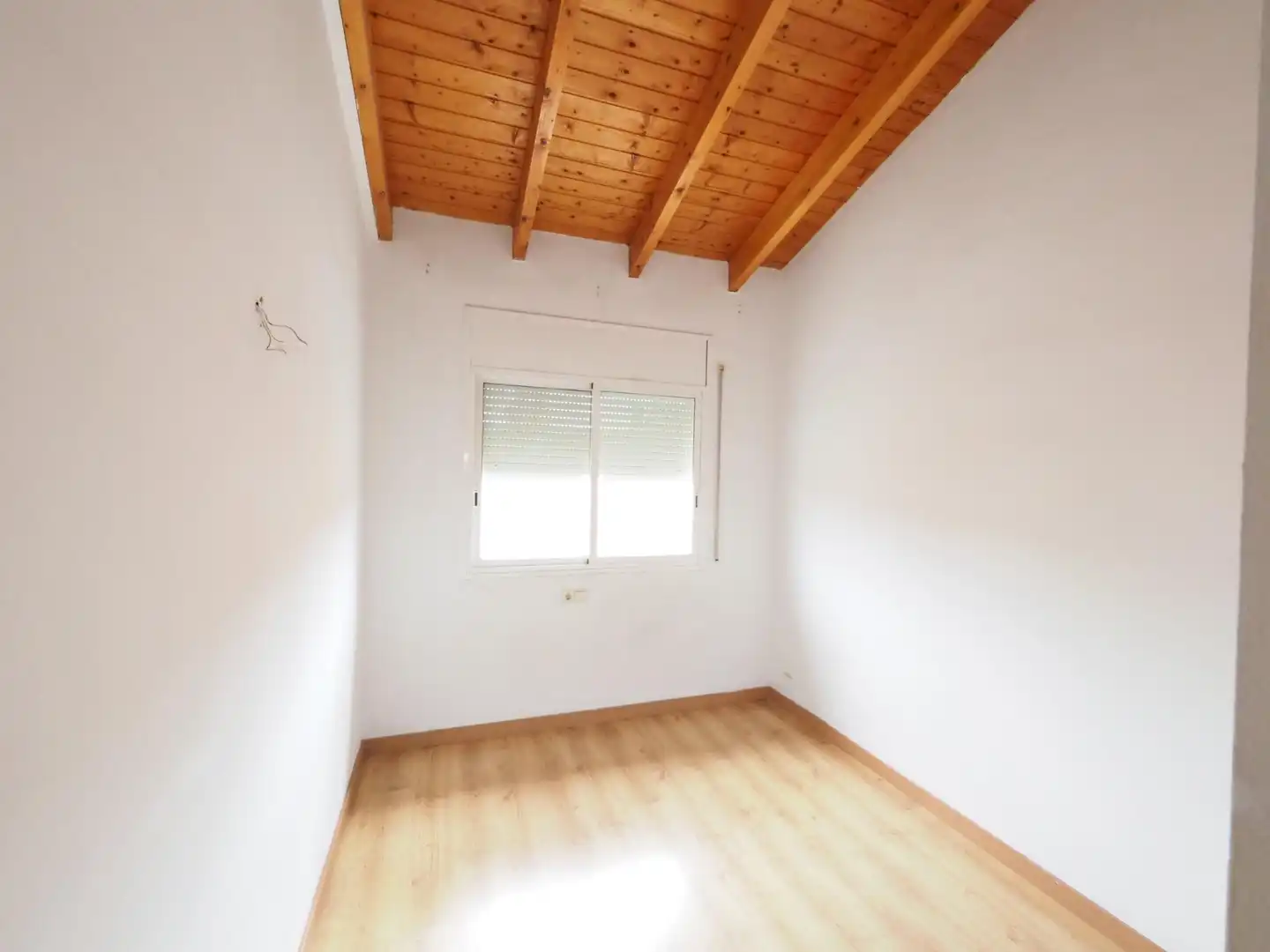 Habitación de Casa adosada en venta en Terrassa con Aire acondicionado y Parquet